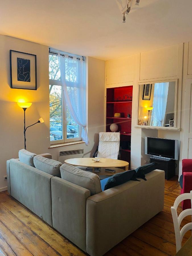 Appartement T2 Sur La Place Du Marche De Wazemmes ลีลล์ ภายนอก รูปภาพ